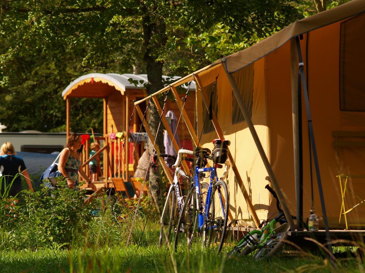 Готель Cosycamp Chamalieres-sur-Loire Екстер'єр фото